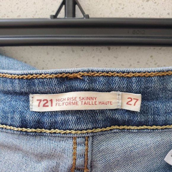 Levi's 721 High Rise Skinny Jeans - Picture 6 of 6